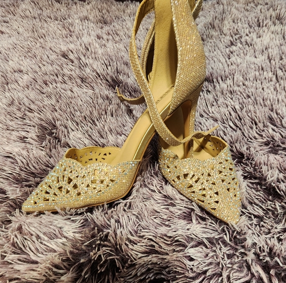 !D!FU Glitter Gold Sz 9.5 Rhinestone Heels - Picture 2 of 9